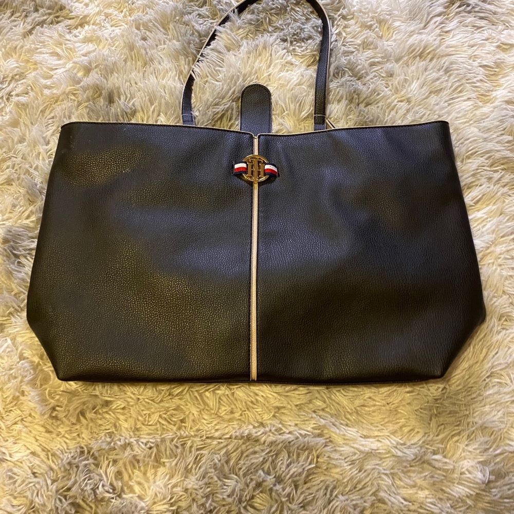 BLACK TOMMY BAG